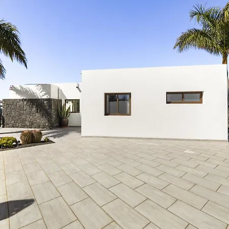 Sea Breeze Callao By Escape Villa *